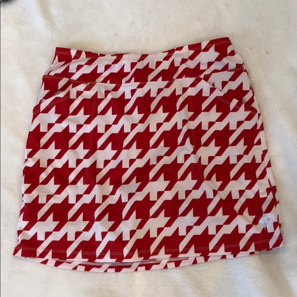 Red houndstooth women’s skirt
